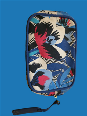 4/$25 Deal! Estee Lauder Retro Cosmetic Bag